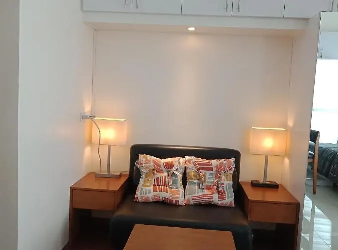 Mabolo Garden Flat A6 With Free Rooftop Pool Apartment