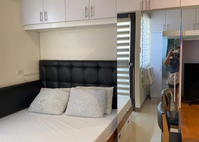 Mabolo Garden Flat A6 With Free Rooftop Pool