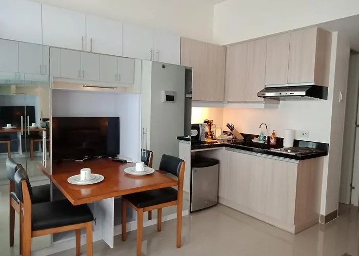 Mabolo Garden Flat A6 With Free Rooftop Pool Apartment Cebu