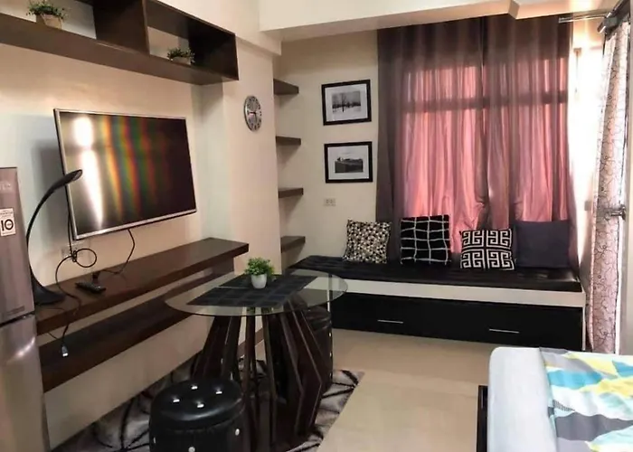 Mabolo Garden Flat A6 With Free Rooftop Pool
