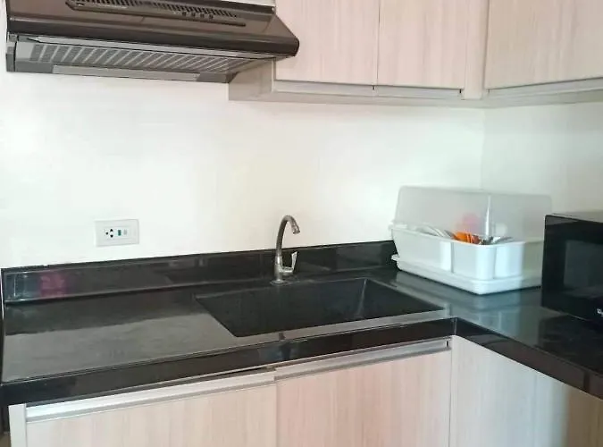 Mabolo Garden Flat A6 With Free Rooftop Pool Apartment Cebu