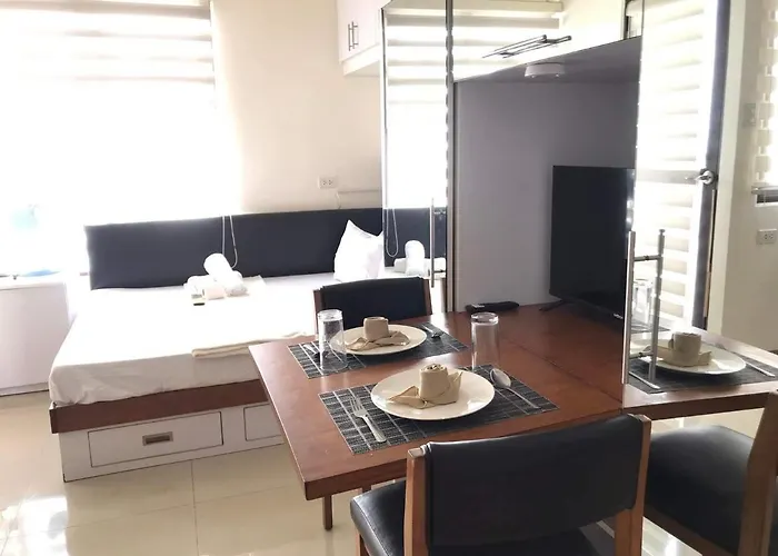Mabolo Garden Flat A6 With Free Rooftop Pool Apartment *