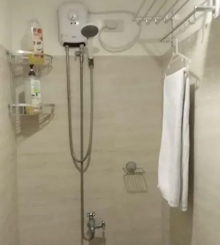 Apartment Mabolo Garden Flat A6 With Free Rooftop Pool